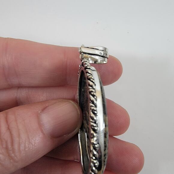 Handmade Silver Pendant with Dendritic Agate Cabochon - Picture 7 of 10